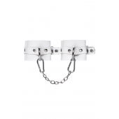 Белые мягкие кожаные наручники с люверсами - Pecado - купить с доставкой в Пензе