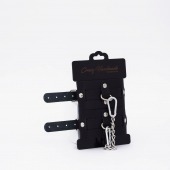 Черные кожаные оковы с хромированной фурнитурой - Crazy Handmade - купить с доставкой в Пензе