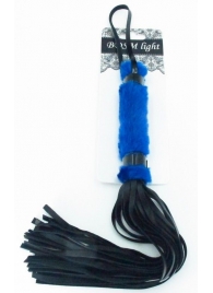 Нежная плеть с синим мехом BDSM Light - 43 см. - БДСМ Арсенал - купить с доставкой в Пензе