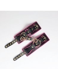 Черные кожаные наручники с розовой строчкой - Crazy Handmade - купить с доставкой в Пензе
