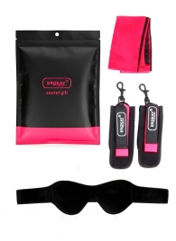 Черно-розовый эротический набор: маска, наручники и повязка - Erokay - купить с доставкой в Пензе