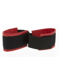 Полиуретановые манжеты для фиксации рук вместе Bound Together Wrist Restraints - Blush Novelties - купить с доставкой в Пензе