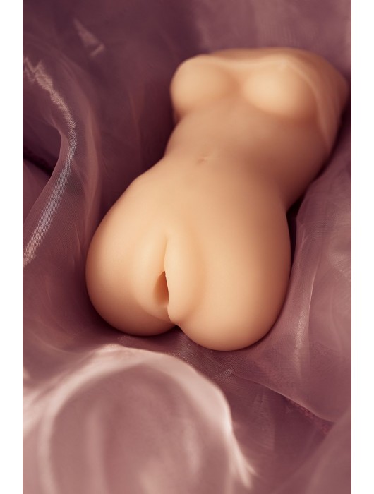 Телесный мастурбатор в виде женской фигурки - Toyfa Basic - в Пензе купить с доставкой