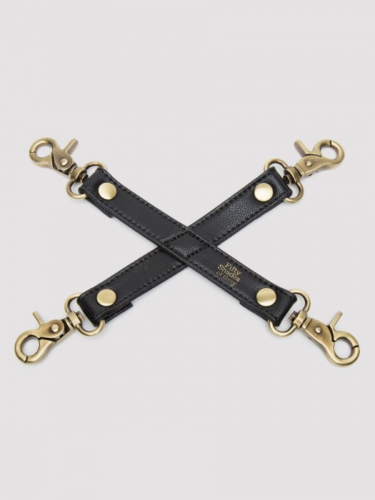 Черный фиксатор для манжет Bound to You Faux Leather Hogtie - Fifty Shades of Grey - купить с доставкой в Пензе
