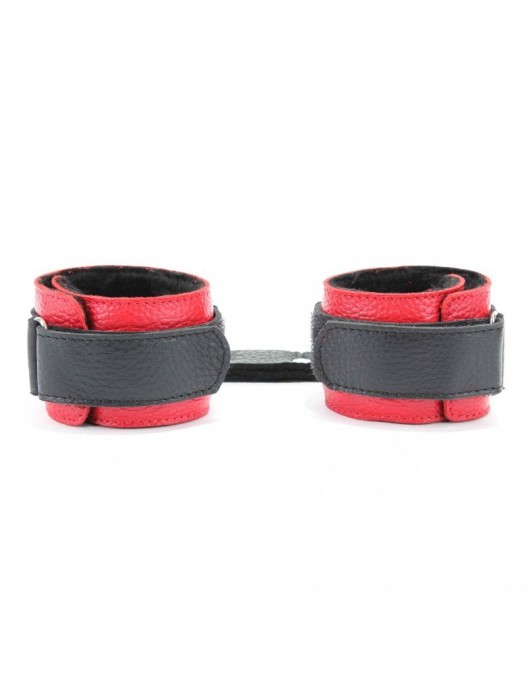 Красно-чёрные кожаные наручники с меховым подкладом - БДСМ Арсенал - купить с доставкой в Пензе